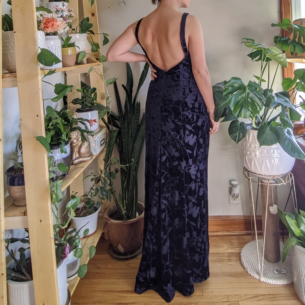 Rhapsody | VTG | Elegant Low Back Velvet Evening Dress